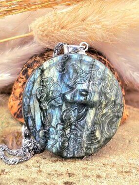 Nature Labradorite Unicorn And Flowers Pendant Necklace